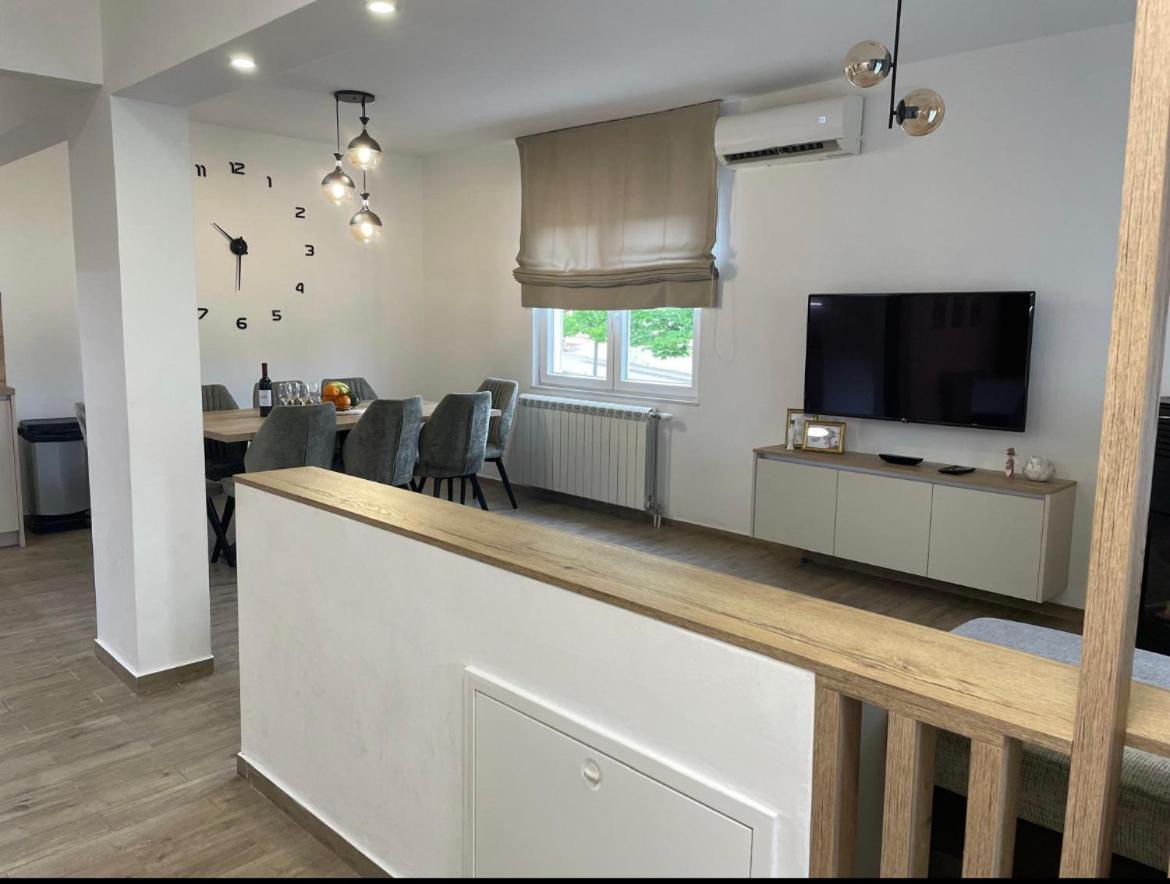 Апартаменти Apartman Kurtov Пакоштане Екстер'єр фото