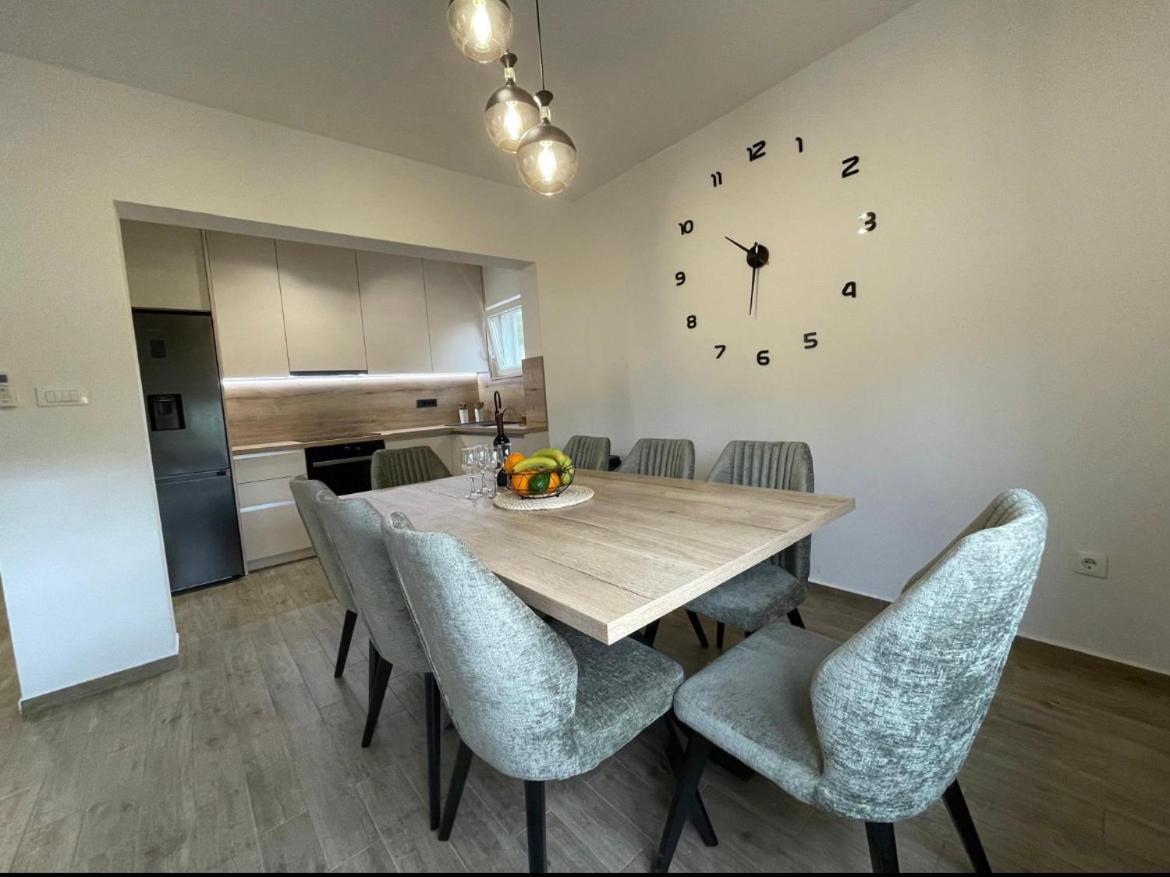 Апартаменти Apartman Kurtov Пакоштане Екстер'єр фото